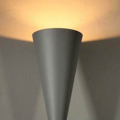 modernariato, modernariato di design, lampada da terra, lampada da terra modernariato, lampada da terra di modernariato, lampada da terra italiana, lampada da terra vintage, lampada da terra anni '80, lampada da terra design anni 80