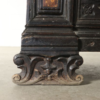 Carved Inlaid Storage Bench Maple Walnut Italy Late 1600s