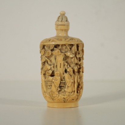 Chinese Snuff Bottle Sculpted Ivory 20th Century