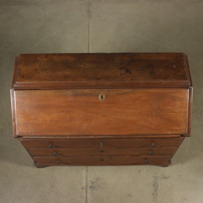 Commode Scriban Noyer Fabriqué en Italie Première moitié '700