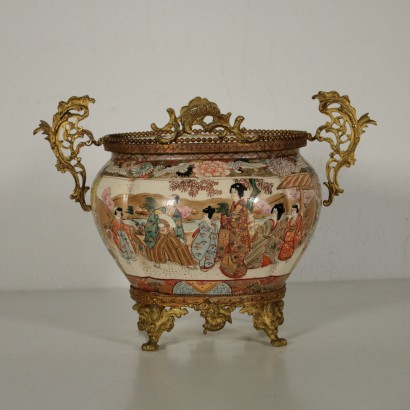 Satsuma Centerpiece Bronze Ceramic Japan First Half of 1900s