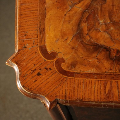 Elegant Maple Walnut Chest of Drawers Austria First Half 18th Century