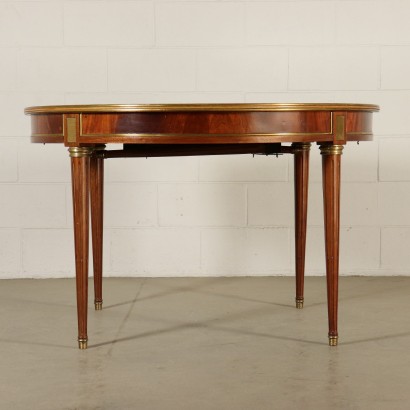 Revival Extendable Table Mahogany Italy Mid 1900s