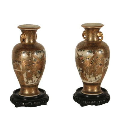 Paire de Vases Satsuma Japon Périod Meiji (1868- 1912)