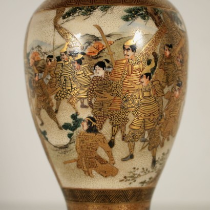 Paire de Vases Satsuma Japon Périod Meiji (1868- 1912)