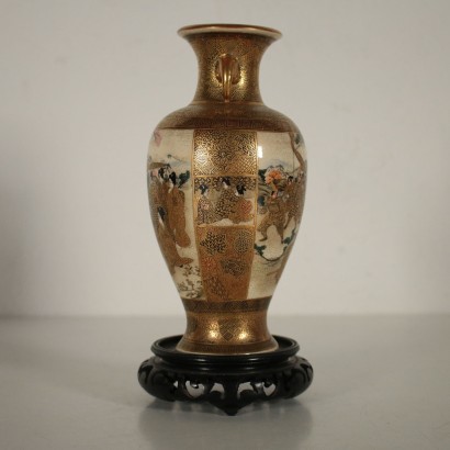 Paire de Vases Satsuma Japon Périod Meiji (1868- 1912)