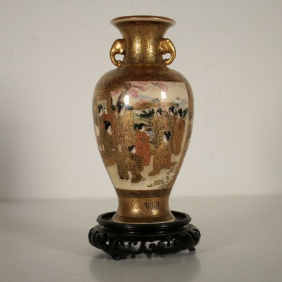 Paire de Vases Satsuma Japon Périod Meiji (1868- 1912)