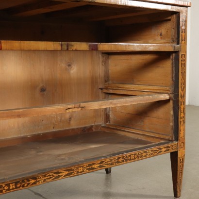 Elegant Neoclassical Chest of Drawers Italy Last Quarter of 1700s