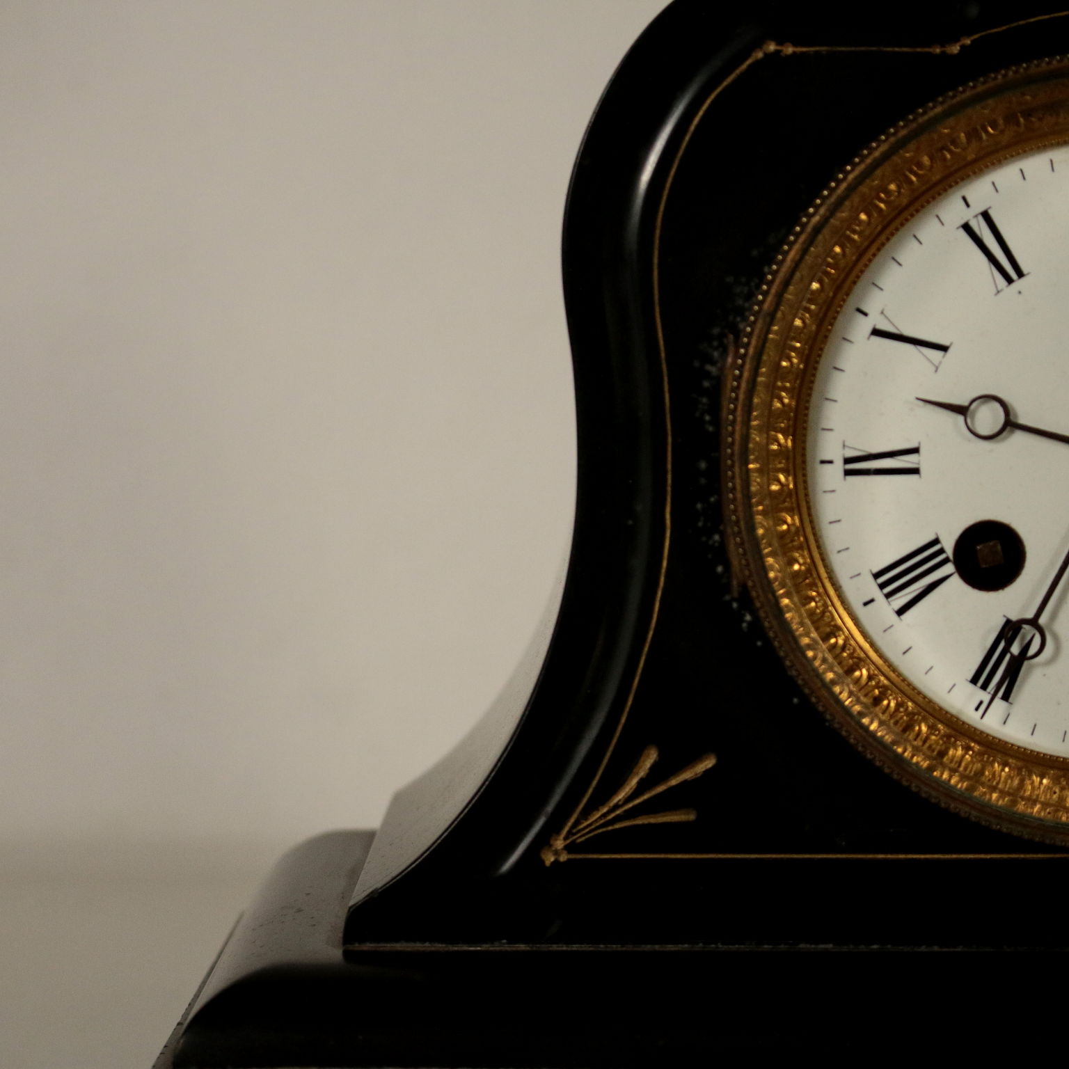 table clock black marble gilded france late 19th century