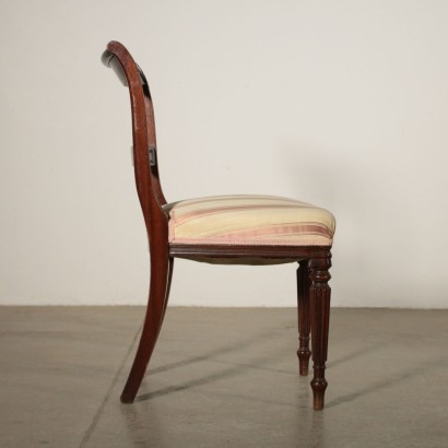 Set of Four Chairs Mahogany England Late 19th Century