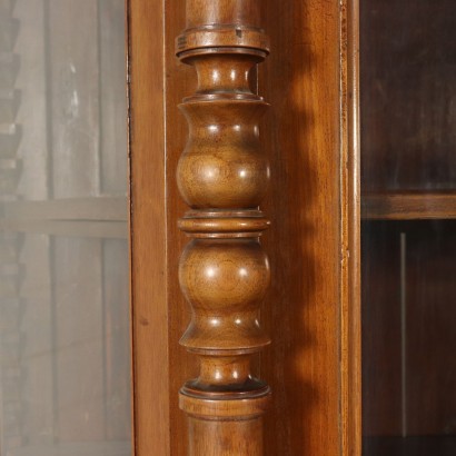 Vitrine Nussbaumholz Glas Italien 19. Jahrhundert