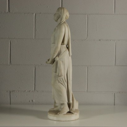 Fanciulla, Statua in Marmo-particolare
