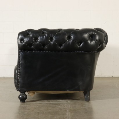 Chesterfield Sofa Schwarzes Leder Italien 20. Jahrhundert