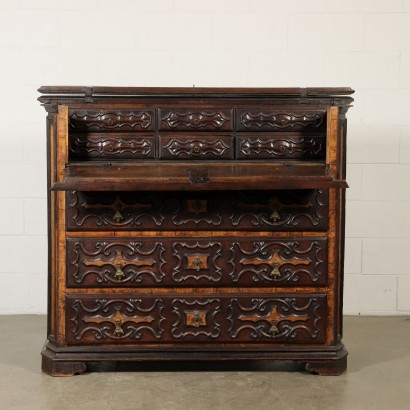 Large Carved Chest of Drawers Walnut Italy Early 18th Century