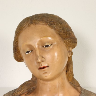 The bust in Wax