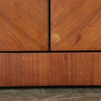 modernariato, modernariato di design, credenza, credenza modernariato, credenza di modernariato, credenza italiana, credenza vintage, credenza anni '60, credenza design anni 60