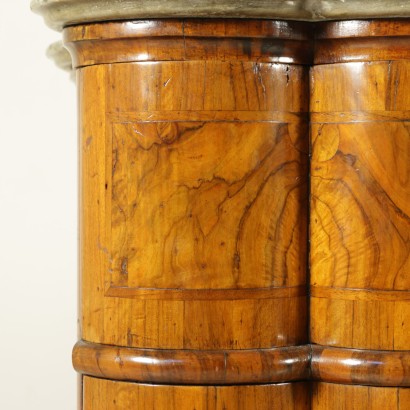 Serpentine Chest of Drawers Walnut Ferrara Italy Mid 1700s