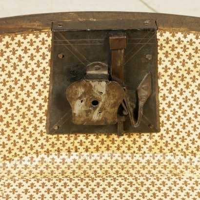 Serpentine Chest of Drawers Walnut Ferrara Italy Mid 1700s