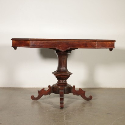 Umbertino Table Walnut Italy Last Quarter of 1800s