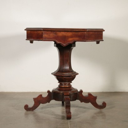 Tisch Nussbaum Italien 19.Jahrhundert.