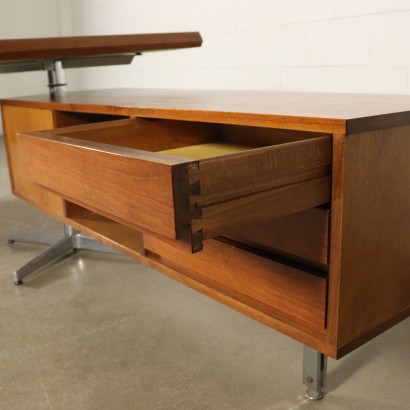 moderne Antiquitäten, moderne Design-Antiquitäten, Schreibtisch, moderner Antiquitäten-Schreibtisch, moderner Antiquitäten-Schreibtisch, italienischer Schreibtisch, Vintage-Schreibtisch, 60er-70er-Schreibtisch, 60er-70er-Design-Schreibtisch