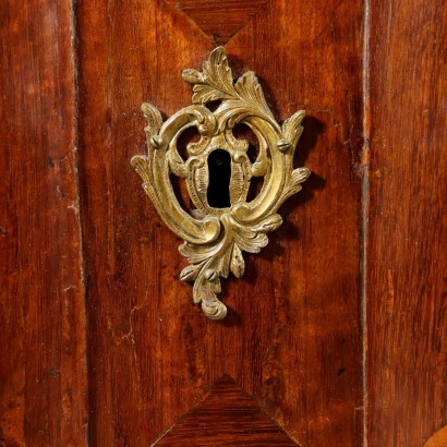 French Chest of Drawers Mahogany Mid 18th Century