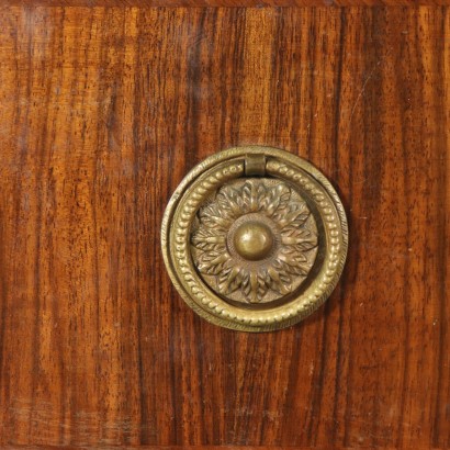 Elegant Chest of Drawers Walnut Tuscany Italy Late 1700s