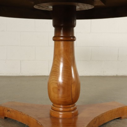 Revival Round Table Cherry Italy 20th Century