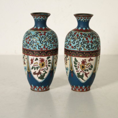 Pareja de jarrones, cloisonné