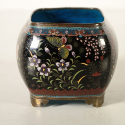 Decorative Cloisonne Bowl Japan Meiji Age (1868-1912)