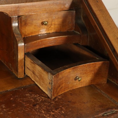 Commode Scriban Placage de Dalle d'Erable Italie '900