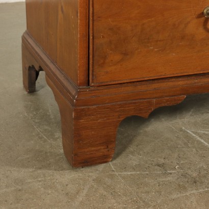 Chest of Drawers Mahogany England Late 1800s