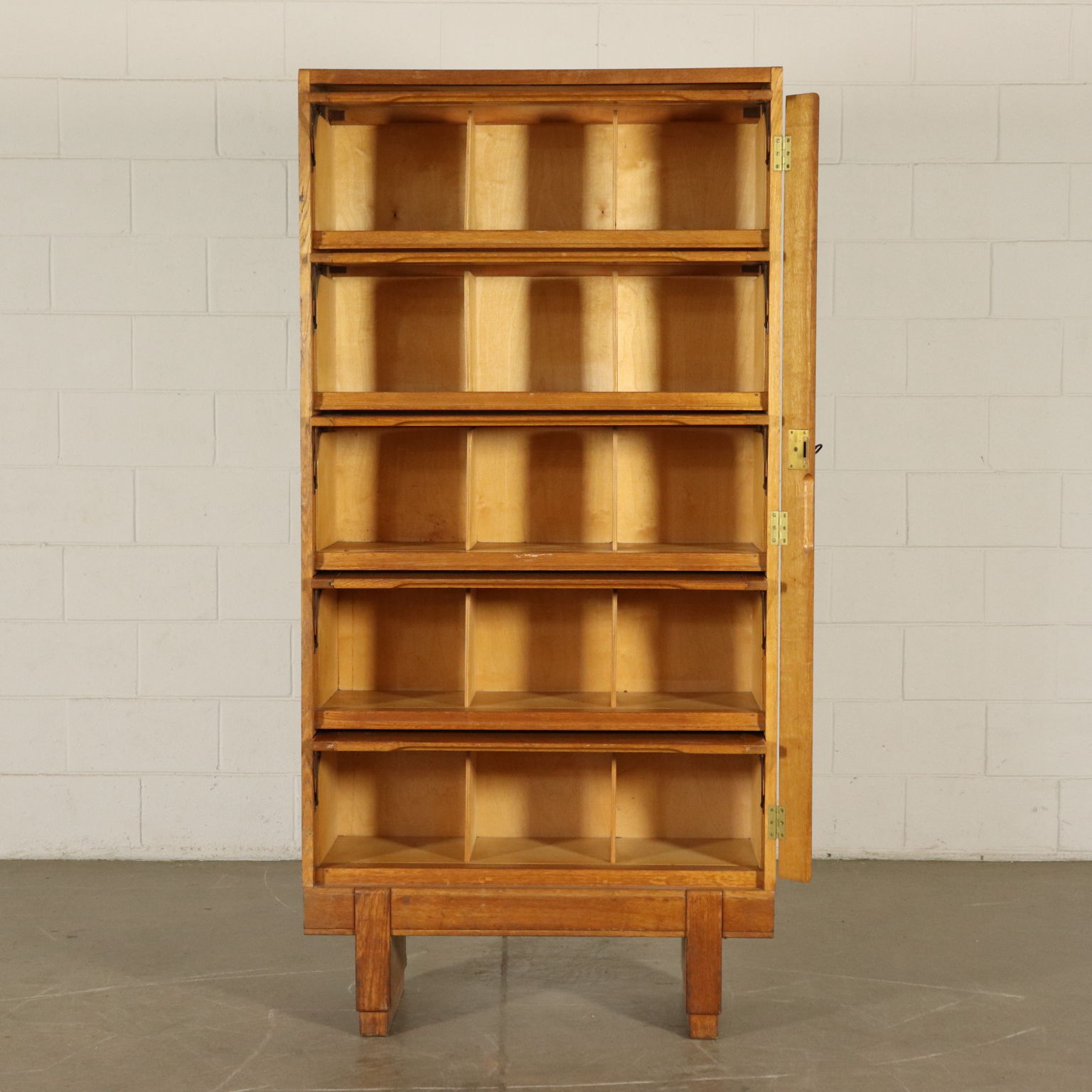 Cabinet With Retractable Doors Oak Veneer Vintage Italy 1940s
