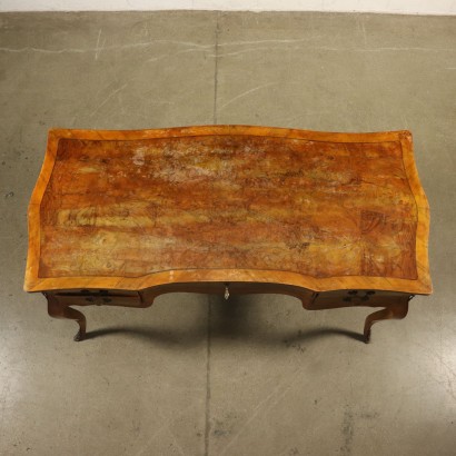 Revival Serpentine Desk Walnut 20th Century