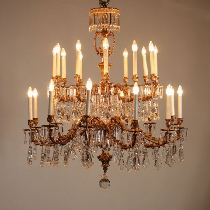 Chandelier with Crystal Drops Italy 20th Century