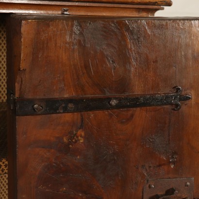 Grande Armoire avec quatre portes