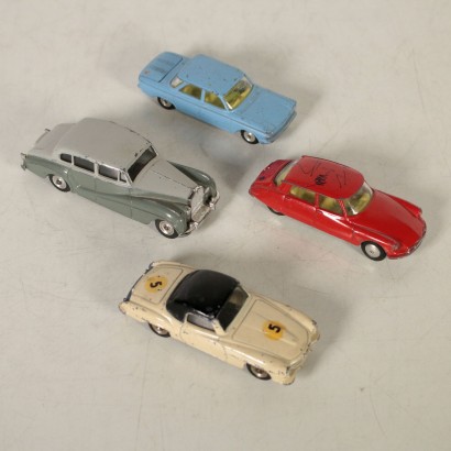 Satz von fünf Spielzeugautos Corgi Toys England 60er Jahre