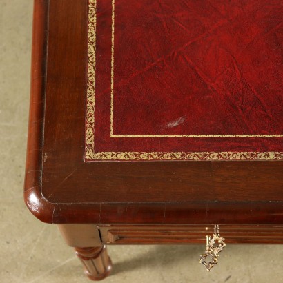 Writing Desk with Leather Insert Italy 20th Century