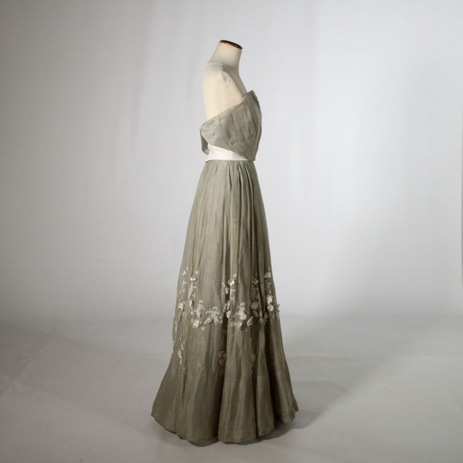 1950s vintage evening gowns