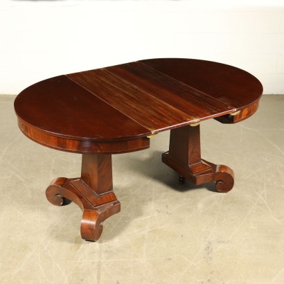 Round Extending Table Mahogany France 19th Century