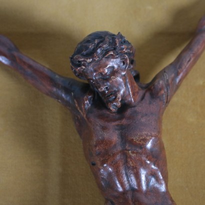 Crucifix Bois sculpté et laqué Velours Italie '700