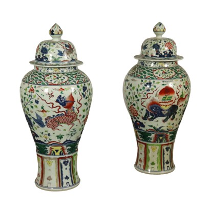 Paire de grands Vases avec Couvercle Porcelaine Chine '900