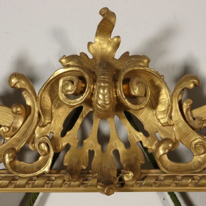 Cornice intagliata e dorata