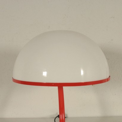 modernariato, modernariato di design, lampada da tavola, lampada da tavola modernariato, lampada da tavola di modernariato, lampada da tavola italiana, lampada da tavola vintage, lampada da tavola anni '60, lampada da tavola design anni 60