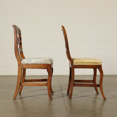 Suite de neuf Chaises Noyer Italie Première moitié '800