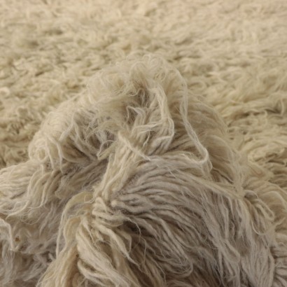 Alfombra vintage shaggy de lana de pelo largo