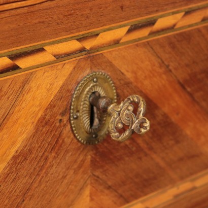 Neoclassical Chest of Drawers Walnut Italy 18th Century