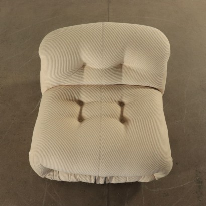 Soriana Armchair