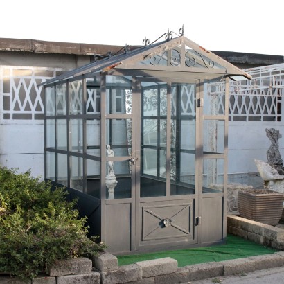 Iron Customizable Greenhouse English Model