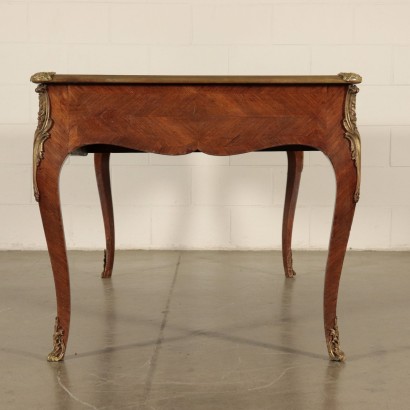 Revival Desk Rosewood Veneer Leather 19th Century